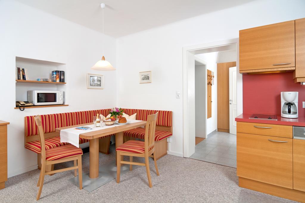 Schuetzenhof Aparthotel Sattendorf Room photo