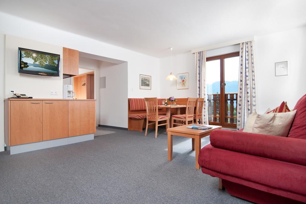 Schuetzenhof Aparthotel Sattendorf Exterior photo