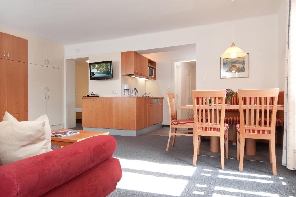 Schuetzenhof Aparthotel Sattendorf Room photo